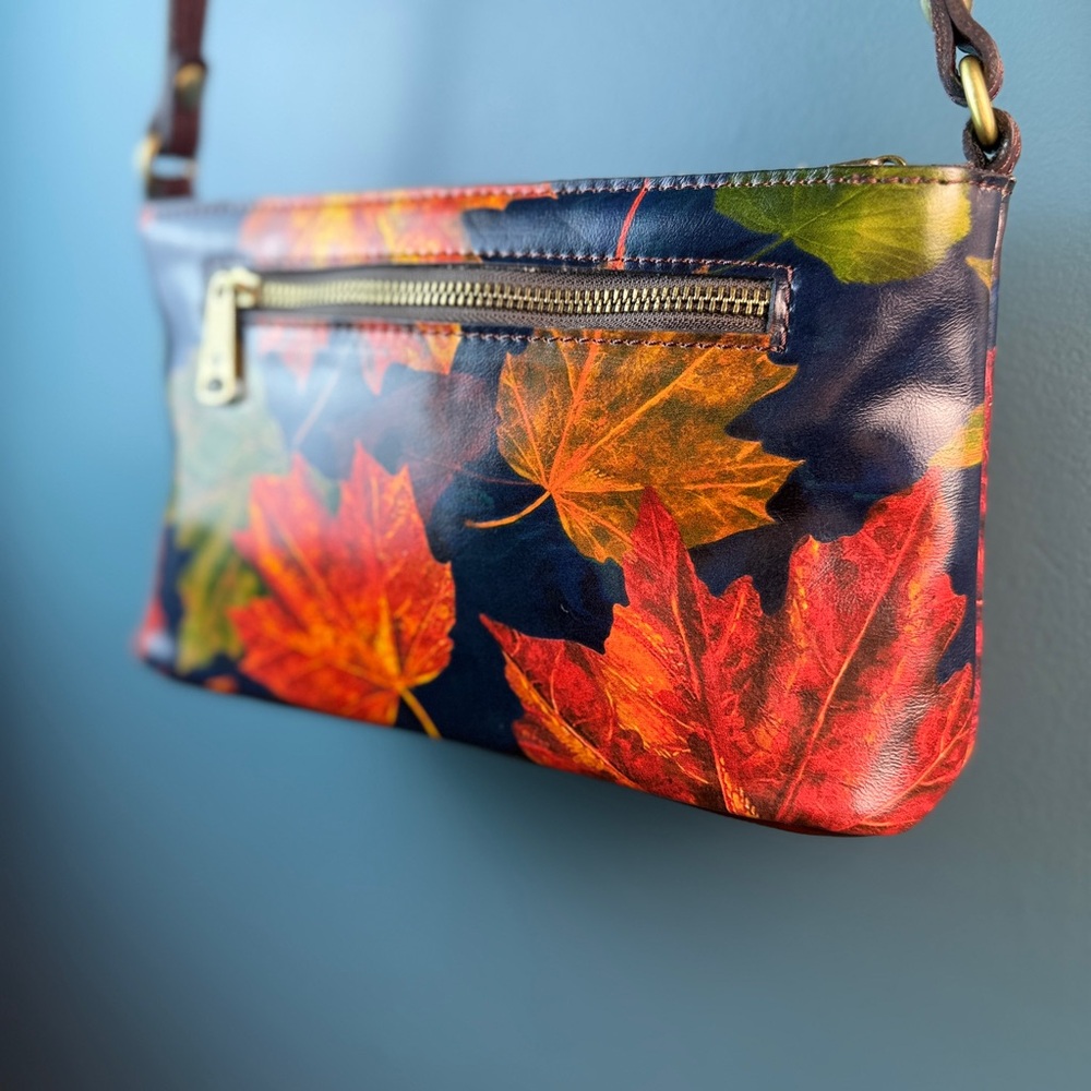 Patricia Nash Navy & Leaf Print Leather Crossbody Purse - Like-New - Gorgeous!
